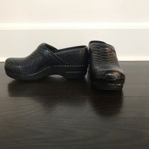 New Dansko Pro XP Snake size 37